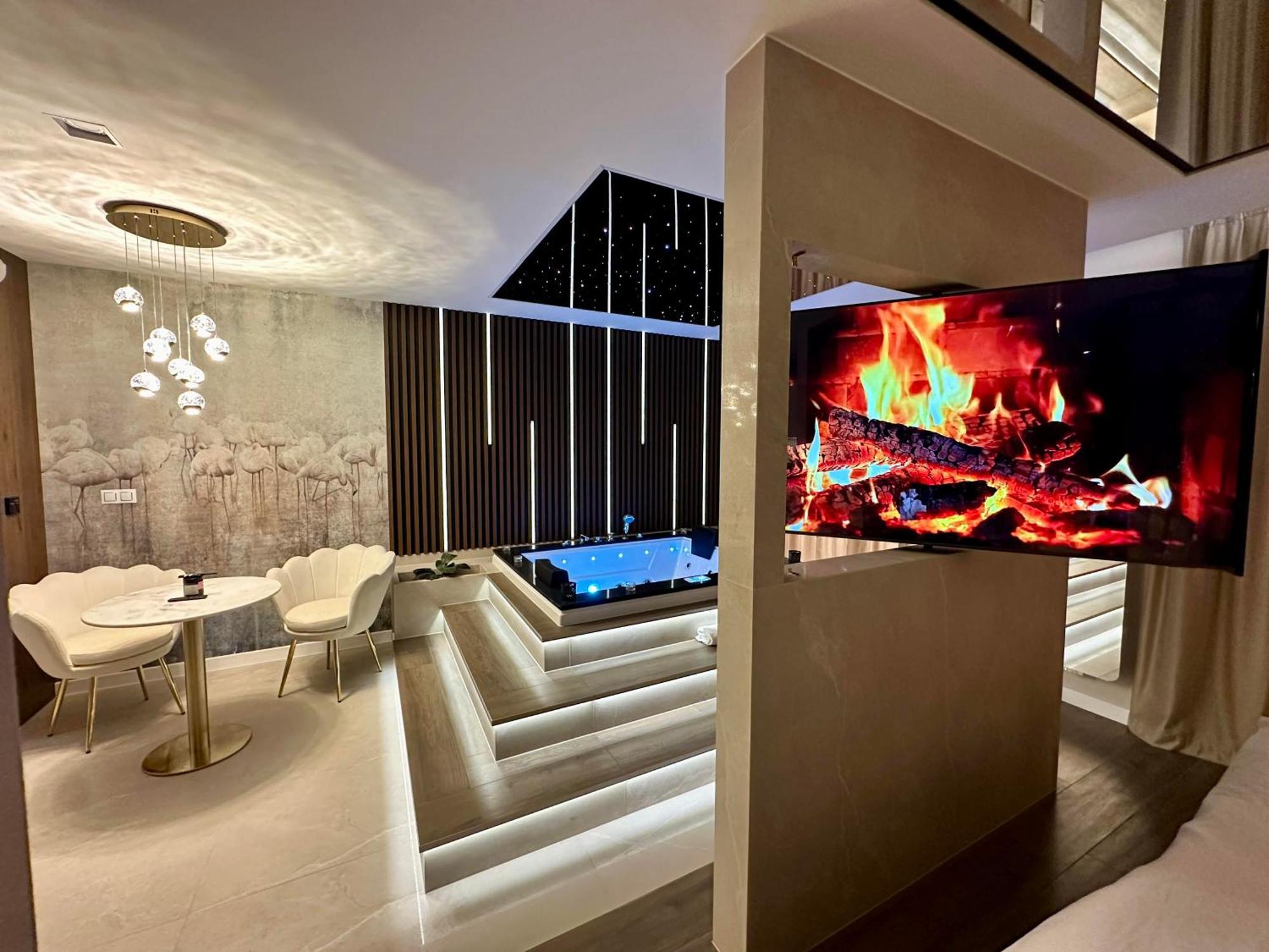 Masarska 8 Vip Apartamenty Jacuzzi Cracóvia Exterior foto