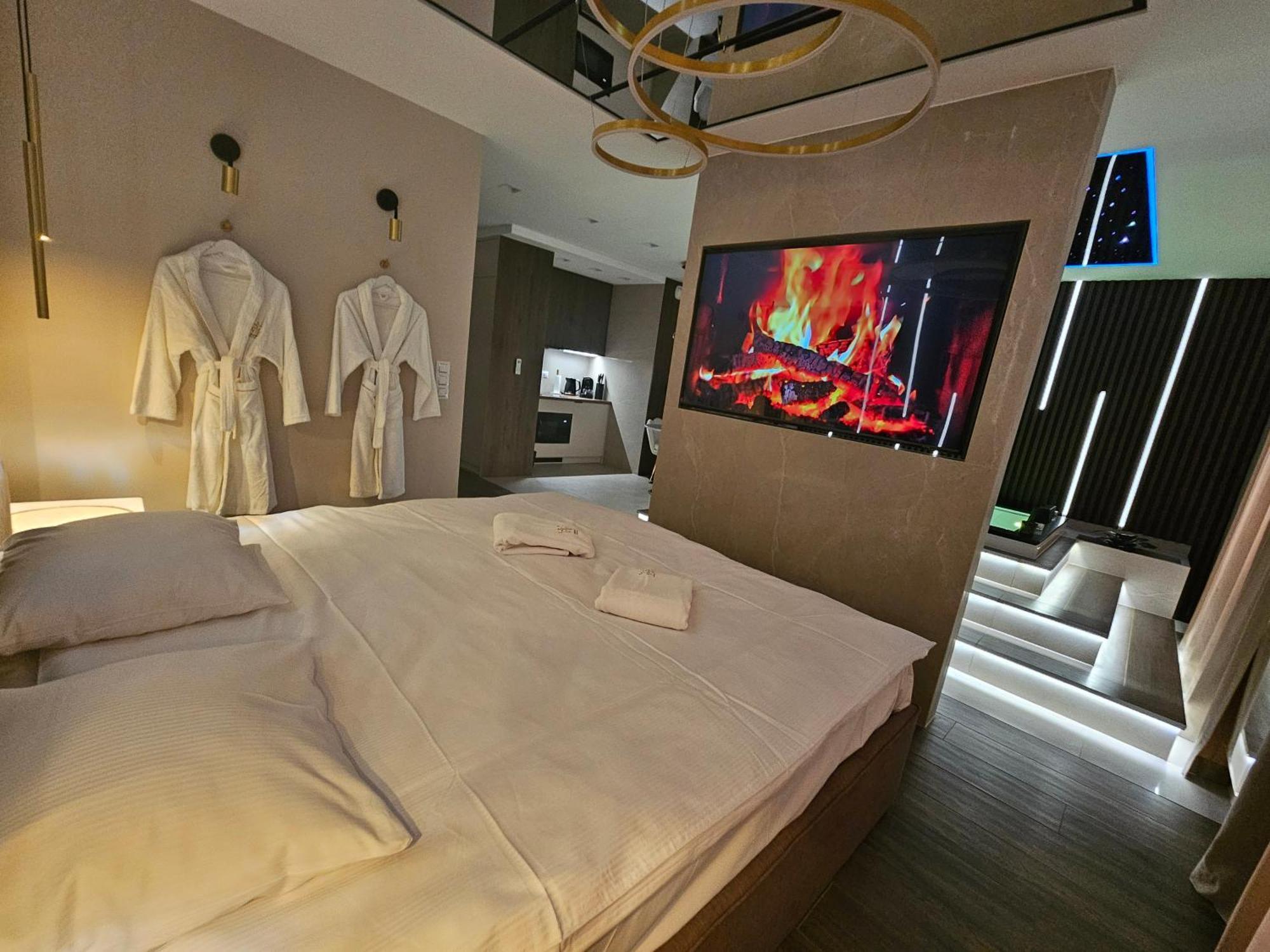 Masarska 8 Vip Apartamenty Jacuzzi Cracóvia Exterior foto