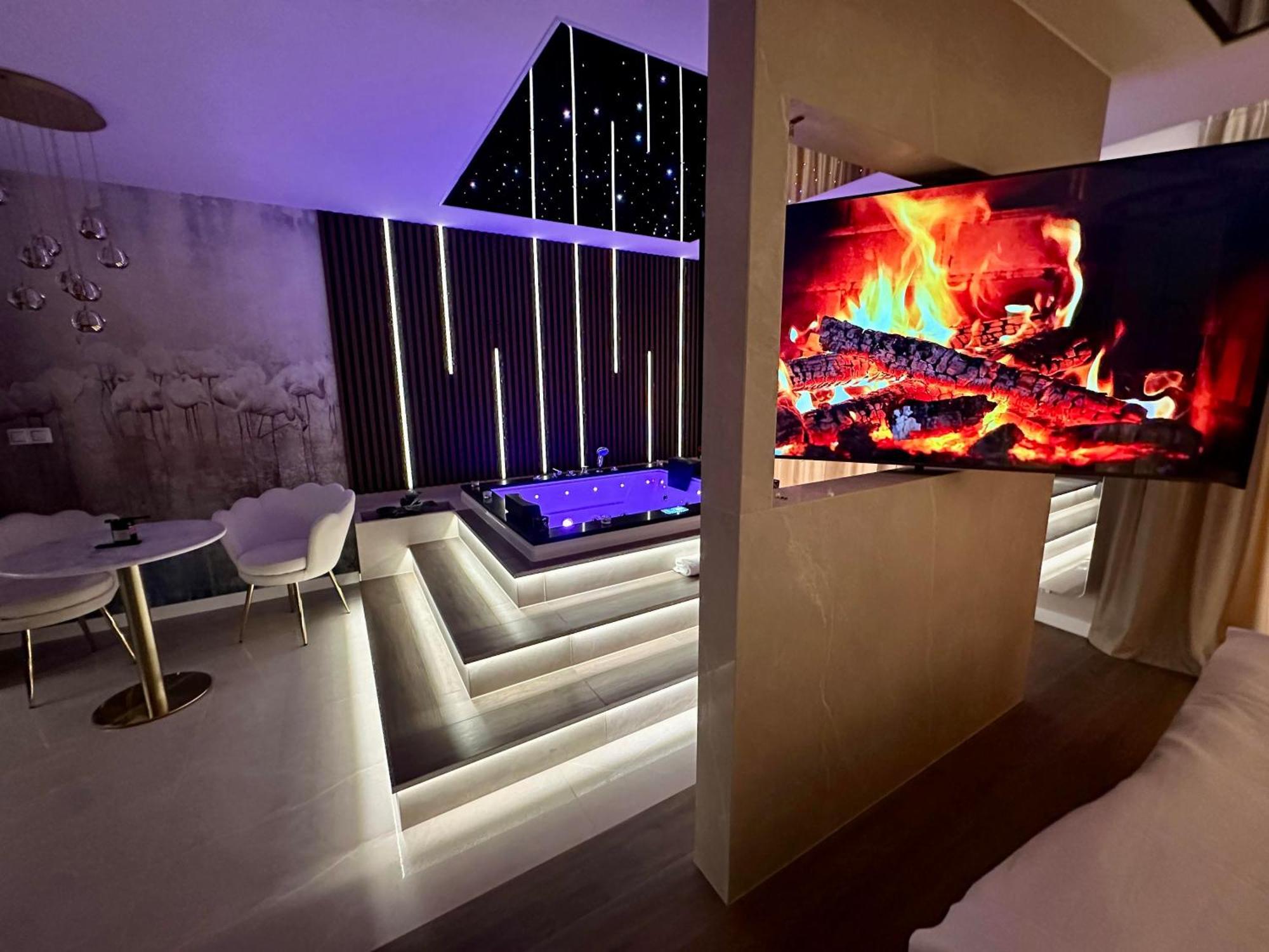 Masarska 8 Vip Apartamenty Jacuzzi Cracóvia Exterior foto