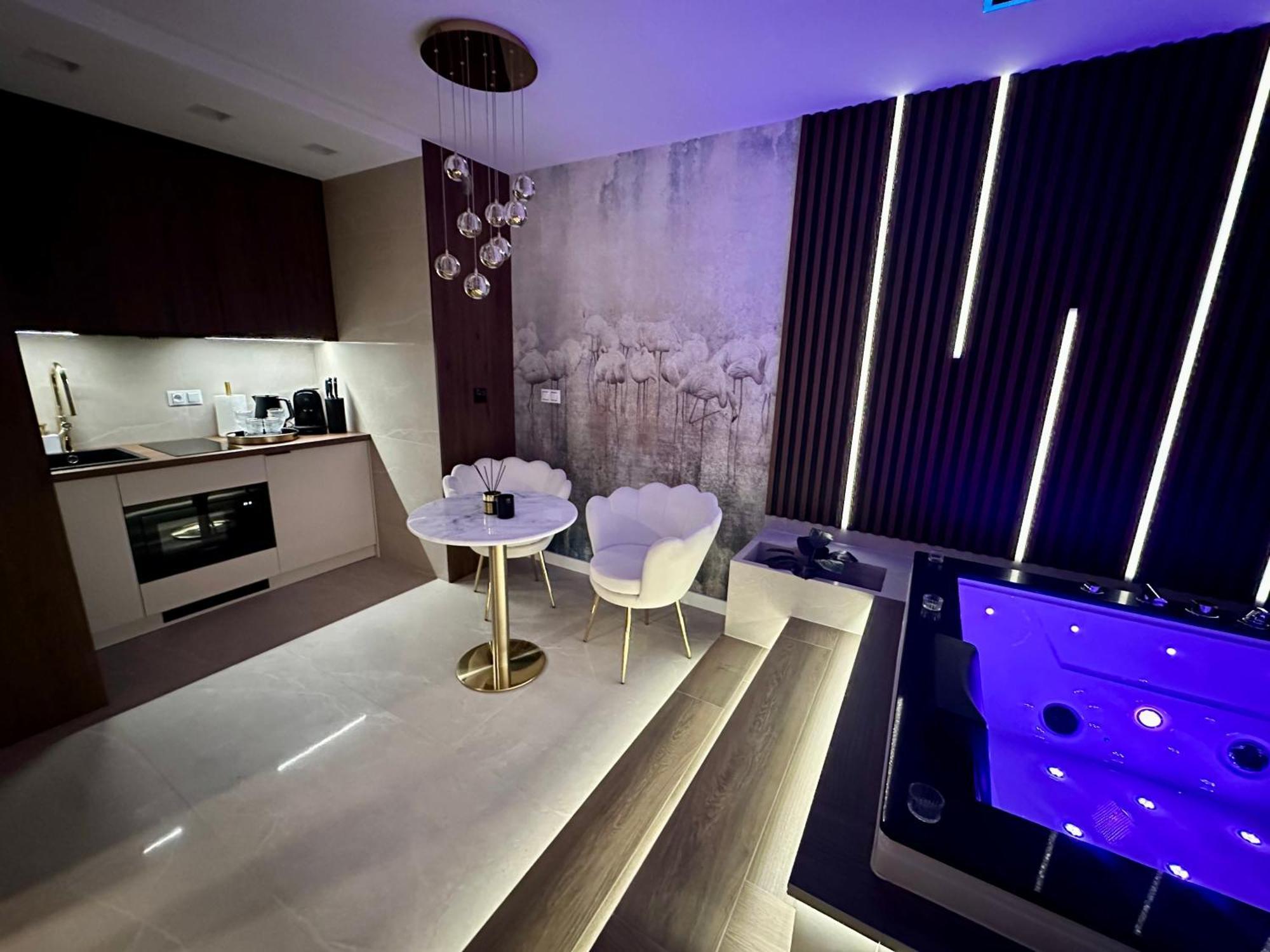 Masarska 8 Vip Apartamenty Jacuzzi Cracóvia Exterior foto